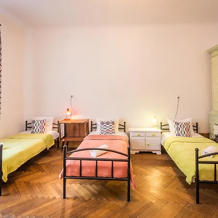Retro Aparthotel