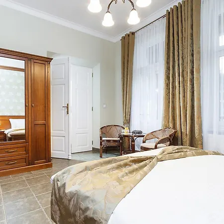 Elegant 2* Krakow