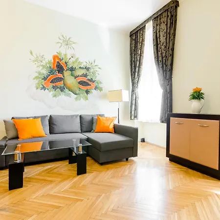 Papaya Apartment *