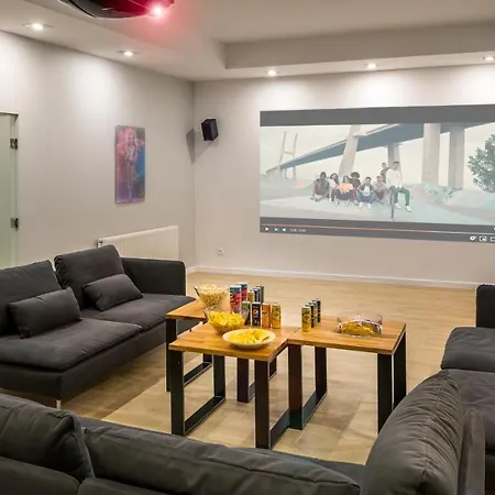 Jacuzzi Party & Event Space Up To 40 Krakow