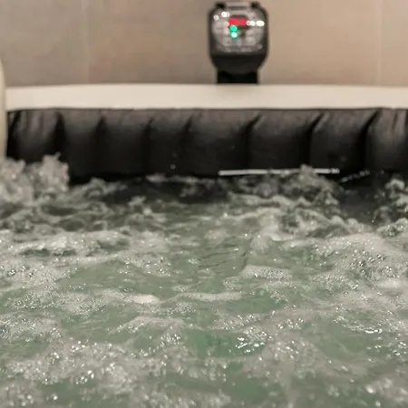 Jacuzzi Party & Event Space Up To 40 Apartment Krakow