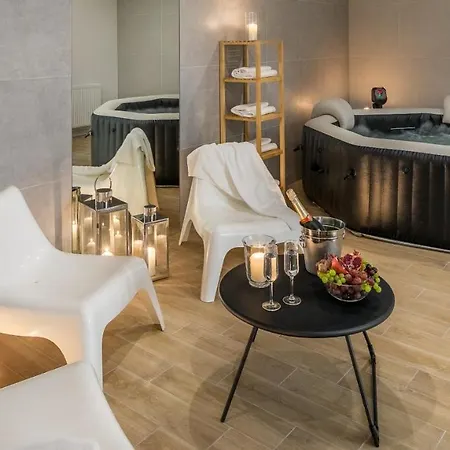 Apartment Jacuzzi Party & Event Space Up To 40 *