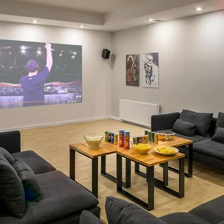 Jacuzzi Party & Event Space Up To 40 Krakow