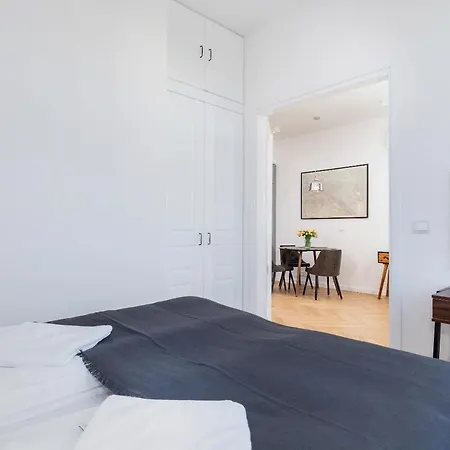 Apartment Starowislna Kazimierz Cracow By Renters