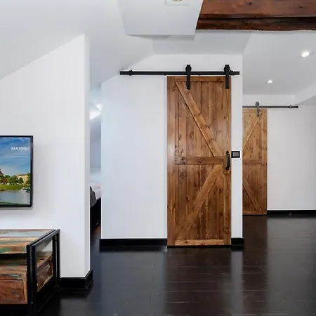 Apartment Starowislna Kazimierz Cracow By Renters Krakow