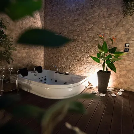 Z Jacuzzi Apartmán *