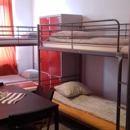 Hostal Art *