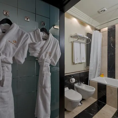 Отель Wentzl 4*