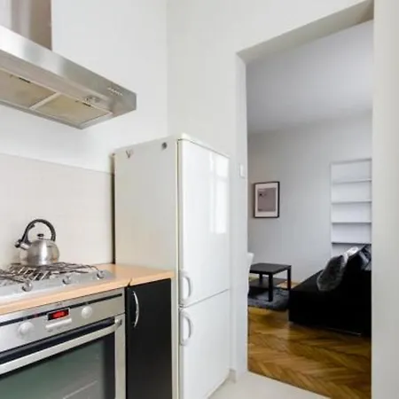 Penguin 1213 On Bosacka Street Apartment