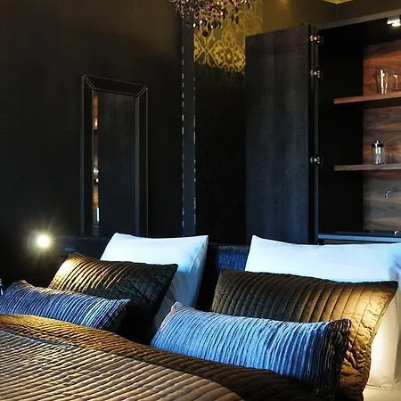 La Gioia Designer's Lofts Luxury *