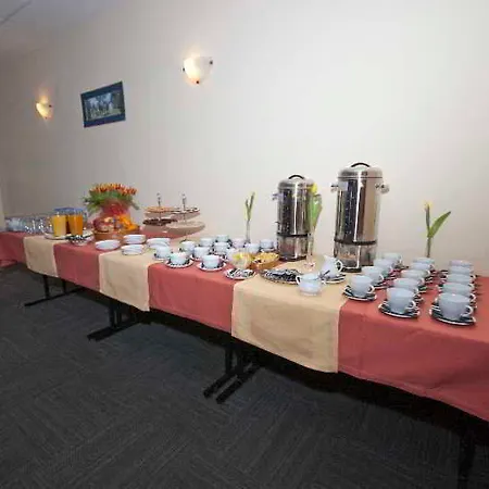 Hotel H6 Major Travel & Business, Free Parking 3*