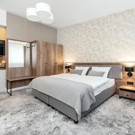 Vinfort 3* Krakow