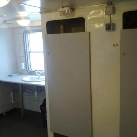 Botel Barka Basia