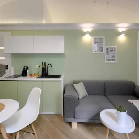 Around Market Square Apartment Krakow