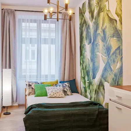 Apartment Around Market Square *