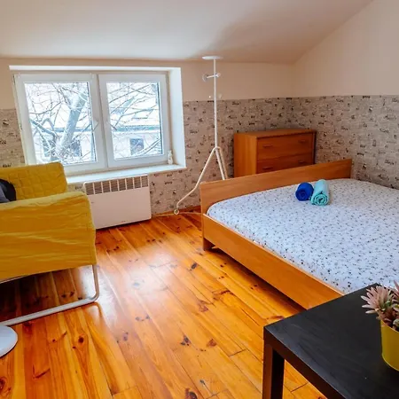 Hostel T&t & Krakow