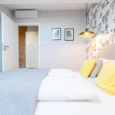 Old Town Krupnicza Apartment