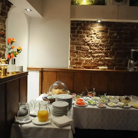 Dom Casimi Bed & Breakfast 3*