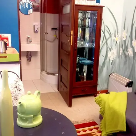 Bracka Apartment. Main Square Apartment