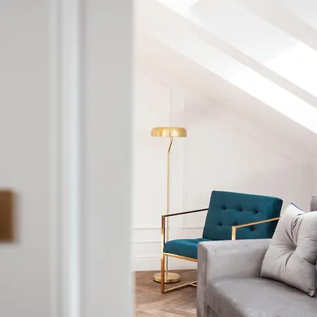 Apartment Palace *