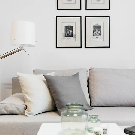 Art - Loftaffair Apartment *