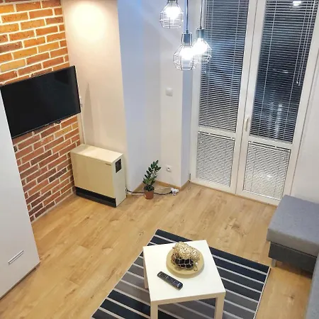 Fox Center Apartment *