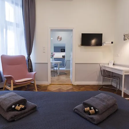 Angel House 3*