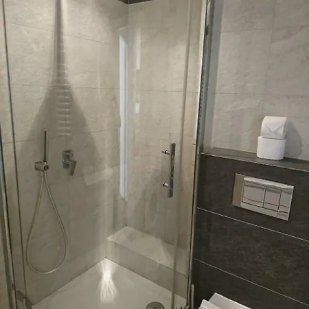 Czarnowiejska 9 9 Miodosytnia Kraków