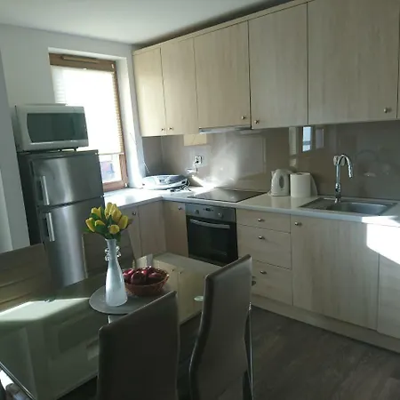 Czarnowiejska 9 9 Miodosytnia Kraków