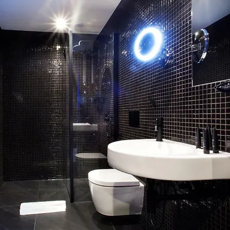The Loft Adults Only Otel Krakow