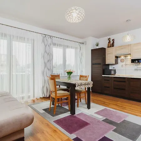 Apartment Osiedle Pod Debem