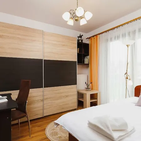 Apartment Osiedle Pod Debem Krakow