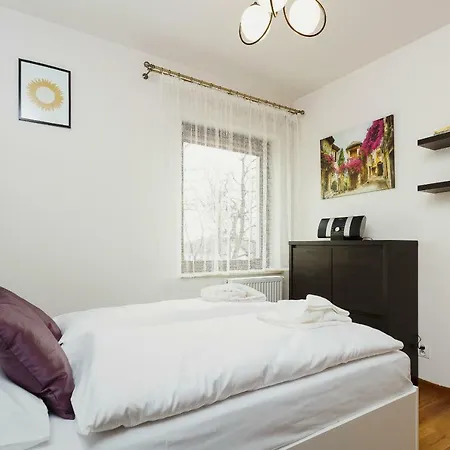 Apartment Osiedle Pod Debem
