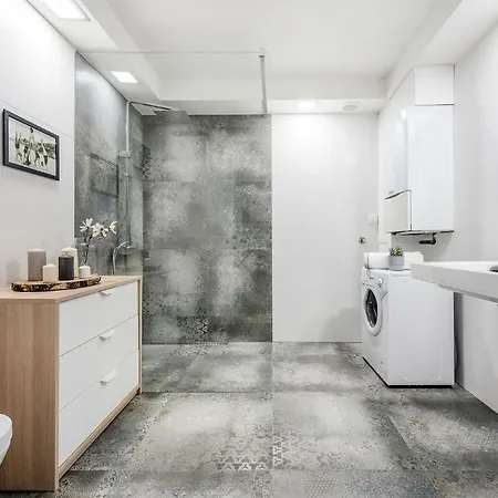 Starowiślna 34 By Homeprime Apartament