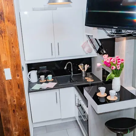 Neoteric Apartment