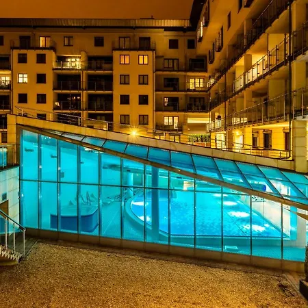 A11 & Spa Dermique Apartment