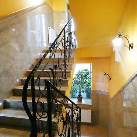 Aparthotel Adler