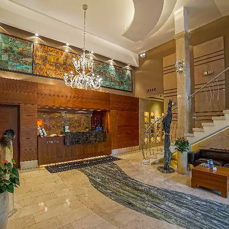 Hotel Farmona Business & 3*