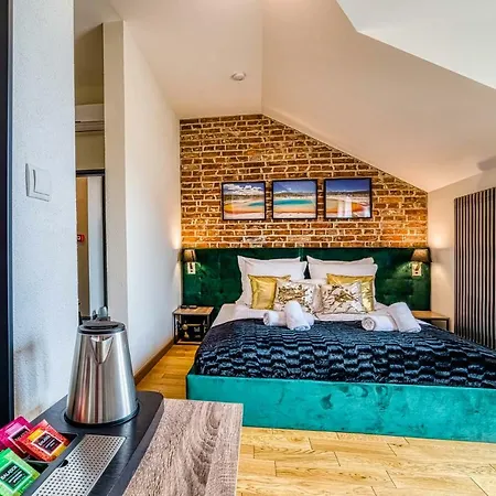 Delta Boutique Aparthotel 3*