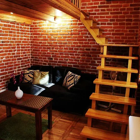 Leo Old Town Apartment