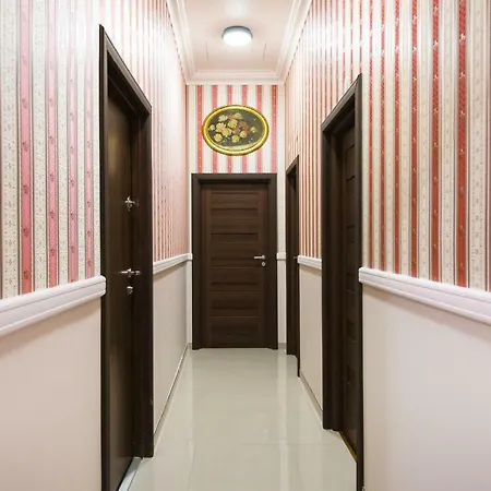 Rembrandt Aparthotel 3*