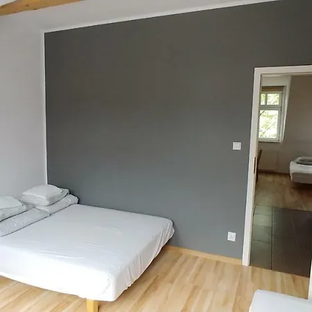999 Aparthostel Hostel Krasków