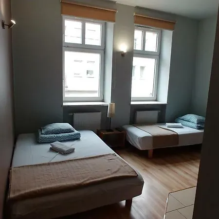 999 Aparthostel Hostel *