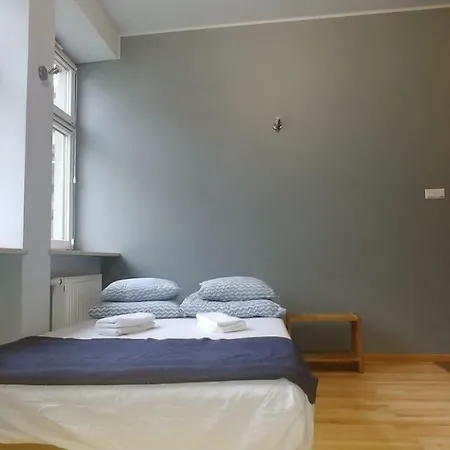 999 Aparthostel Hostel