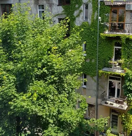Old Walls Hostel