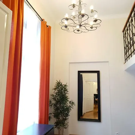Aparthotel Old 2*