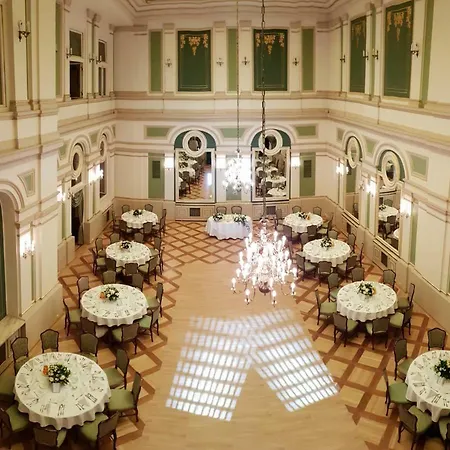 Grand 5* Cracóvia