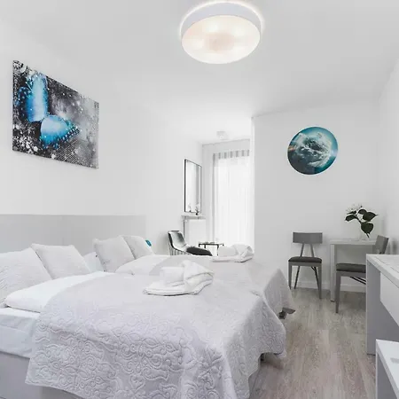Rajska 3 By Renters Apartament *