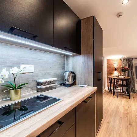 Lubomirskiego 23 - Great Location, 10 Min To Main Square By Foot, Right Next To Main Rail And Bus Station Apartahotel *
