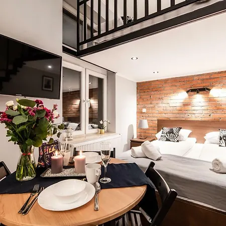 Lubomirskiego 23 - Great Location, 10 Min To Main Square By Foot, Right Next To Main Rail And Bus Station * Cracovia